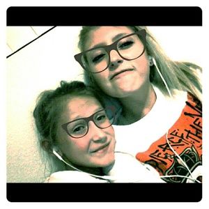 Meet your Posher, Taylor