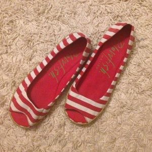 Peep Toe Striped Flat