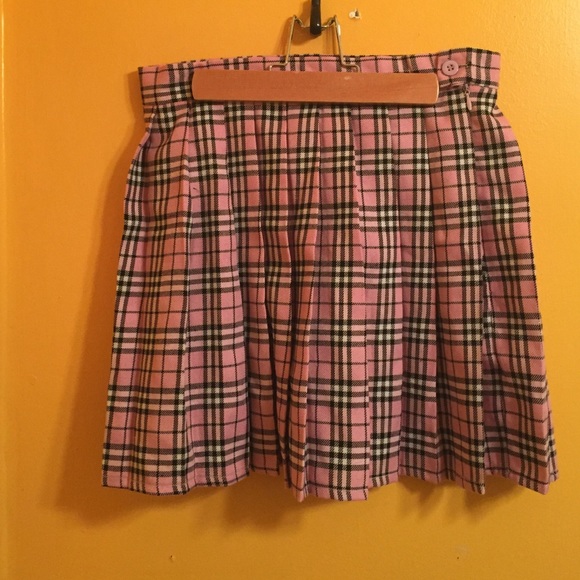 Pink checkered tennis skirt