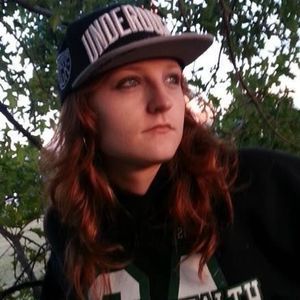 Meet your Posher, Ebie