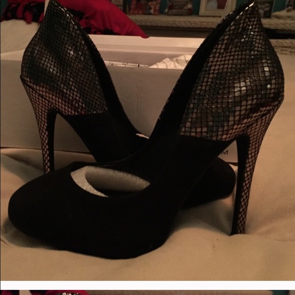 Aldo size 8 Firolber Black Suede. Never worn!