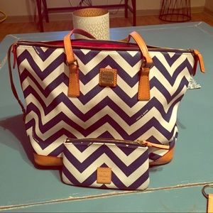 Navy and white chevron print dooney & bourke tote