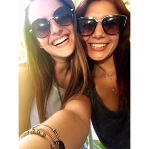 Meet your Posher, Casey