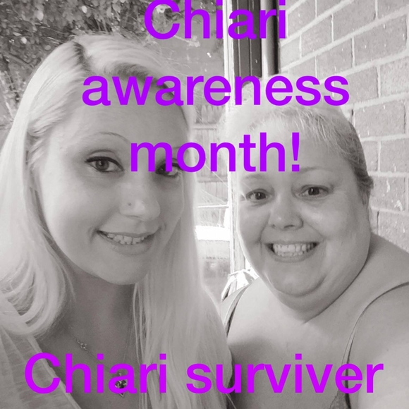 Meet your Posher, Lori - Picture 1 of 1