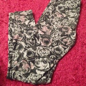 Leggings Abercrombie KIDS large. Fits xs juniors