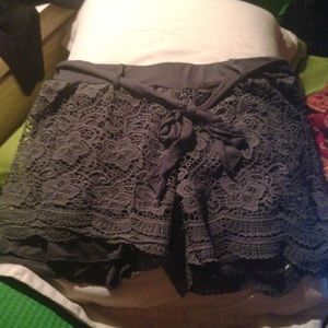 Floral pattern short