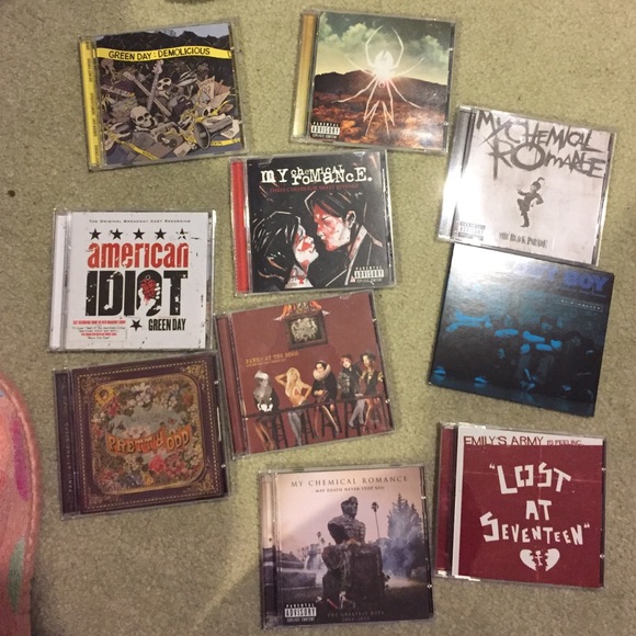 My chemical romance, p!atd, green day, & other CDs - Picture 1 of 4