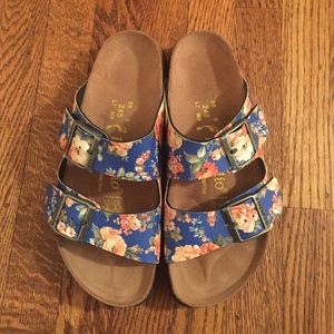 🌸 floral print Birkenstocks 🌸