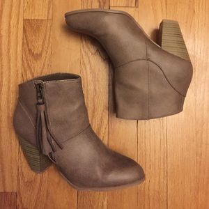 Booties with fringe