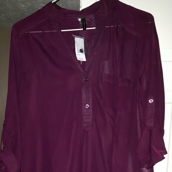 Top - Picture 1 of 2