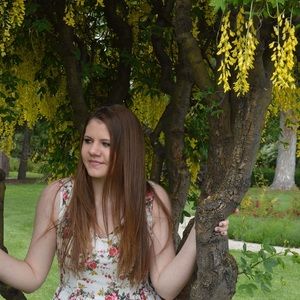 Meet your Posher, Sara