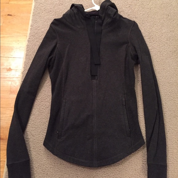 lululemon athletica Jackets & Blazers - Lululemon hoodie