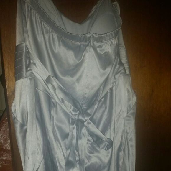 Dress - Picture 3 of 3