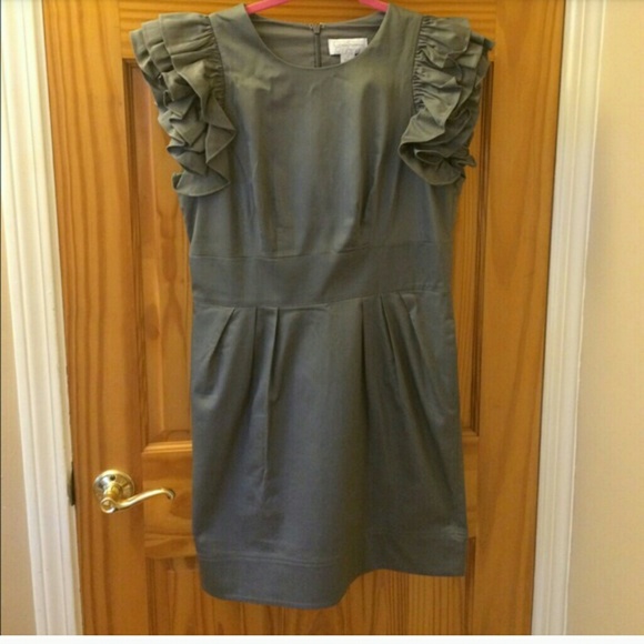 Just Lowered!Jessica Simpson beautiful grey dress.