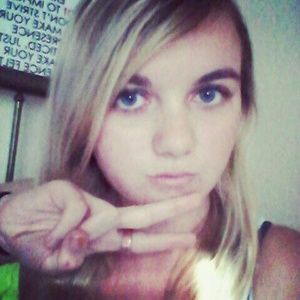 Meet your Posher, Ally