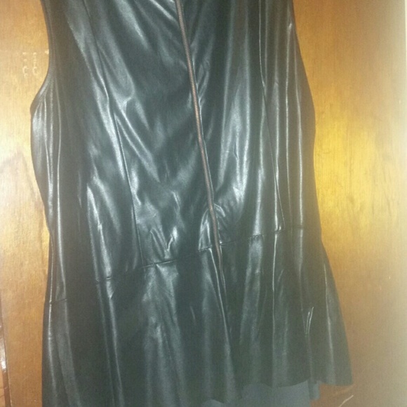 Shirt - Picture 2 of 2