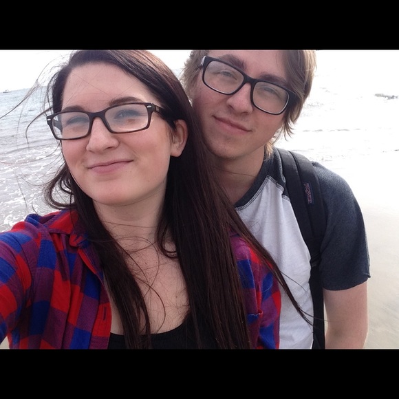 Meet your Posher, Tiffany - Picture 1 of 1