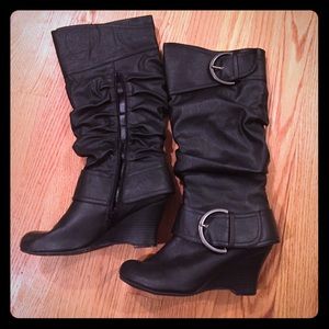 Union bay black boots with wedged heel