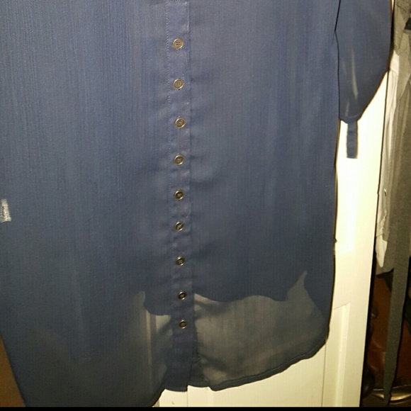 Top - Picture 2 of 3