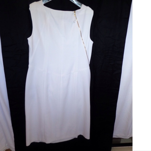 💥50% off💥ESCADA White Cotton Sheath Dress NWT 12 - Picture 2 of 4