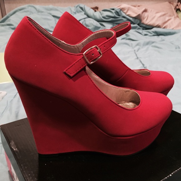 Red wedges - Picture 2 of 3