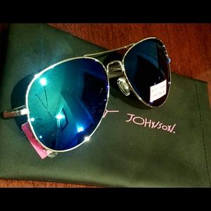 Betsy Johnson Aviators