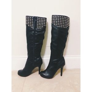 BCBG BLK BOOTS WITH RHINESTONE DETAILING  IN BOX