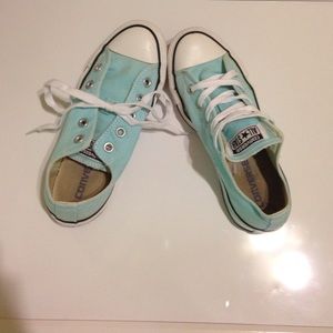 Used Sky Blue  Classic Chuck Taylors 6