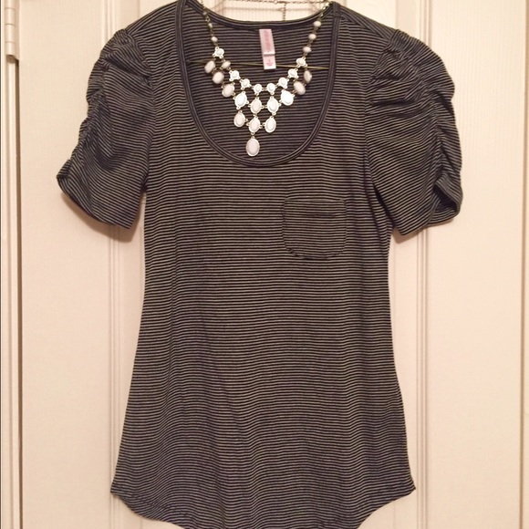Black and Grey Stripe Top - Picture 1 of 3