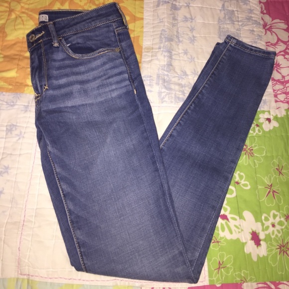 Blue Jeans - Picture 1 of 2