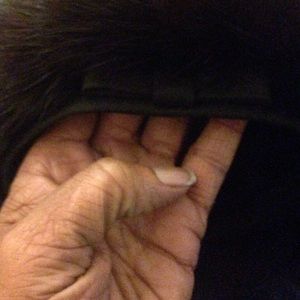 Fur baret dark down looks black