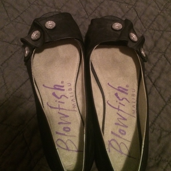 Ballet flats with  peep toe