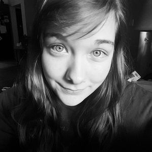 Meet your Posher, Becca