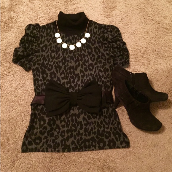 Turtleneck Short Sleeve Sweater