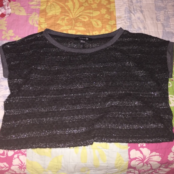 Loose Crop Top - Picture 2 of 2