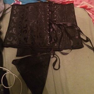 Cupless corset with panties