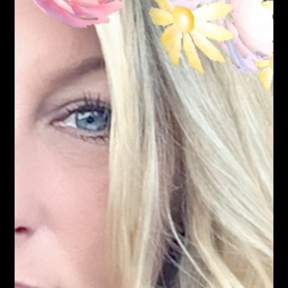 Meet your Posher, Denise - Picture 2 of 2