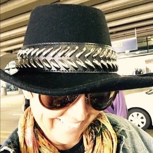 Let me locate your ISO's. I'm your personal_shopr