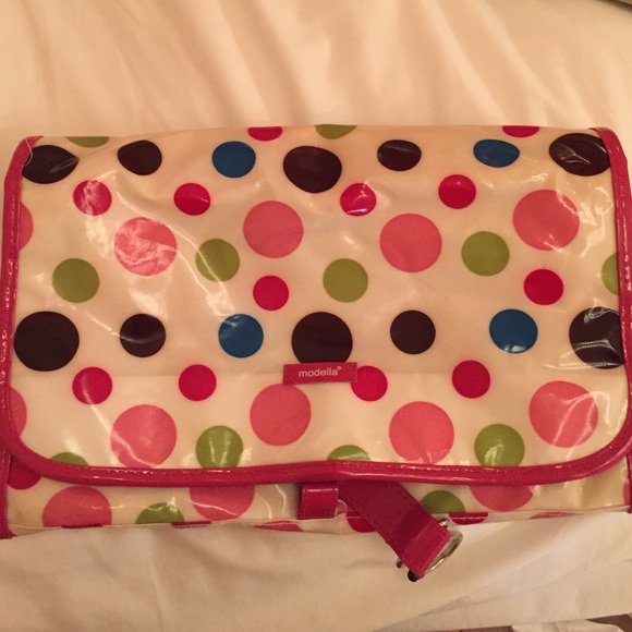 Modella hanging makeup case