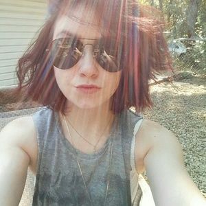 Meet your Posher, Ivory