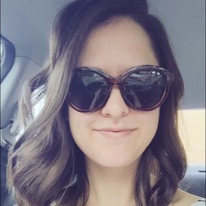 Meet your Posher, Jackie