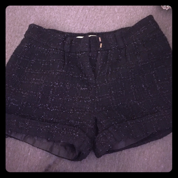 Festive black shorts🎉🔥