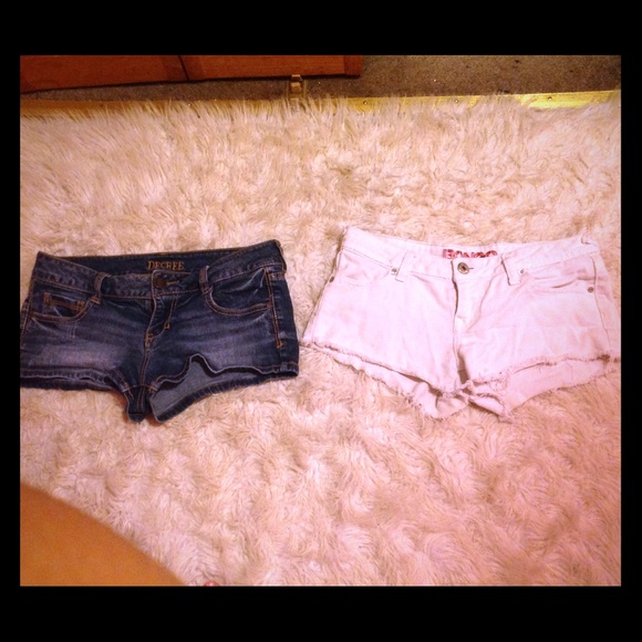 Bundle of shorts