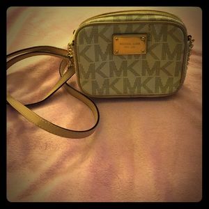 Michael kors purse