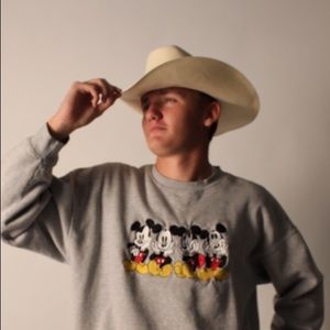 Meet your Posher, Dylan