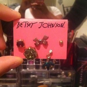 Betsey Johnson Cuff Chain Earring
