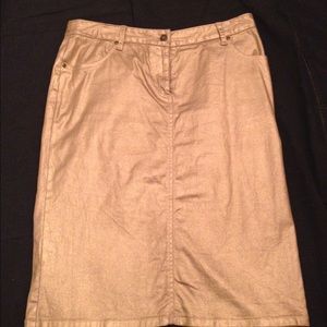 Metallic gold pencil skirt