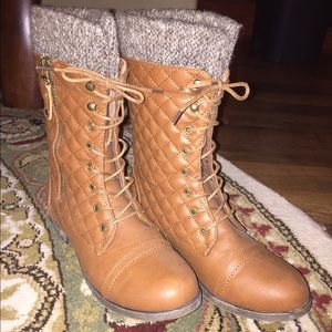 Chase + Chloe Minky brown quilted boot.