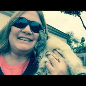 Meet your Posher, Veneta