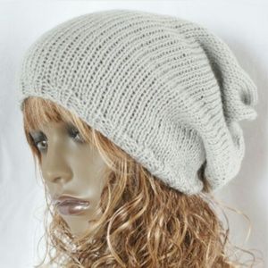 Grey / beige slouchy beanie